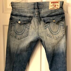 True Religion Ricky Big T 34-32 with blue stitching